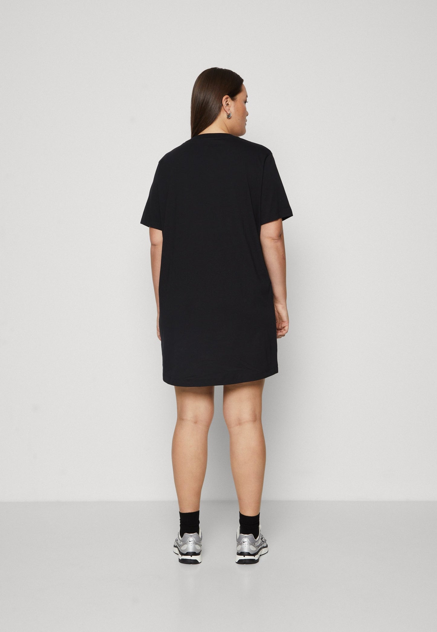 Nike Sportswear DRESS - Robe en jersey - black