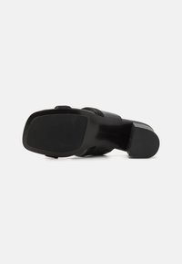 Tommy Hilfiger BLOCK HEEL MULE - Mules à talons - black