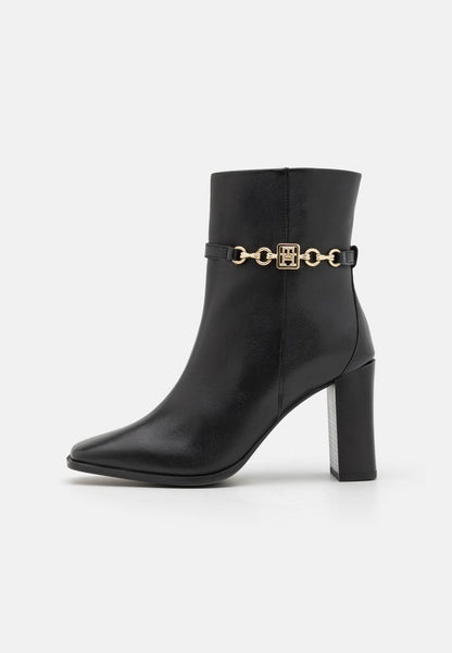 Tommy Hilfiger CHAIN BOOTIE - Bottines à talons hauts - black