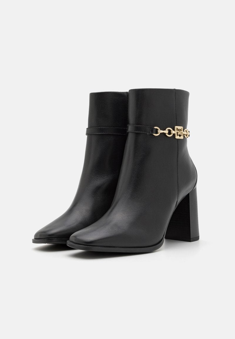 Tommy Hilfiger CHAIN BOOTIE - Bottines à talons hauts - black