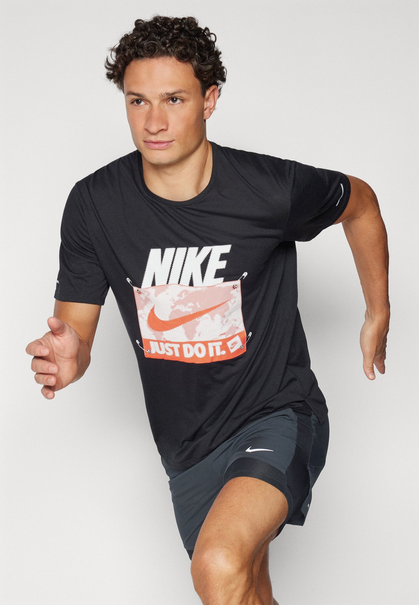 Nike Performance RUN ENERGY TOP - T-shirt de sport