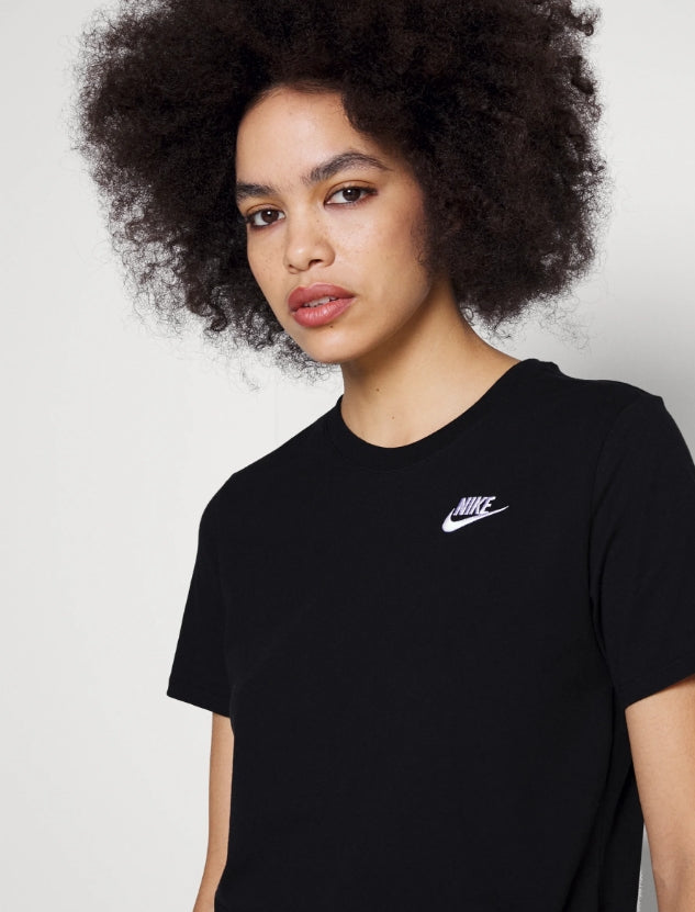 Nike Sportswear CLUB TEE - T-shirt basique - Rouge