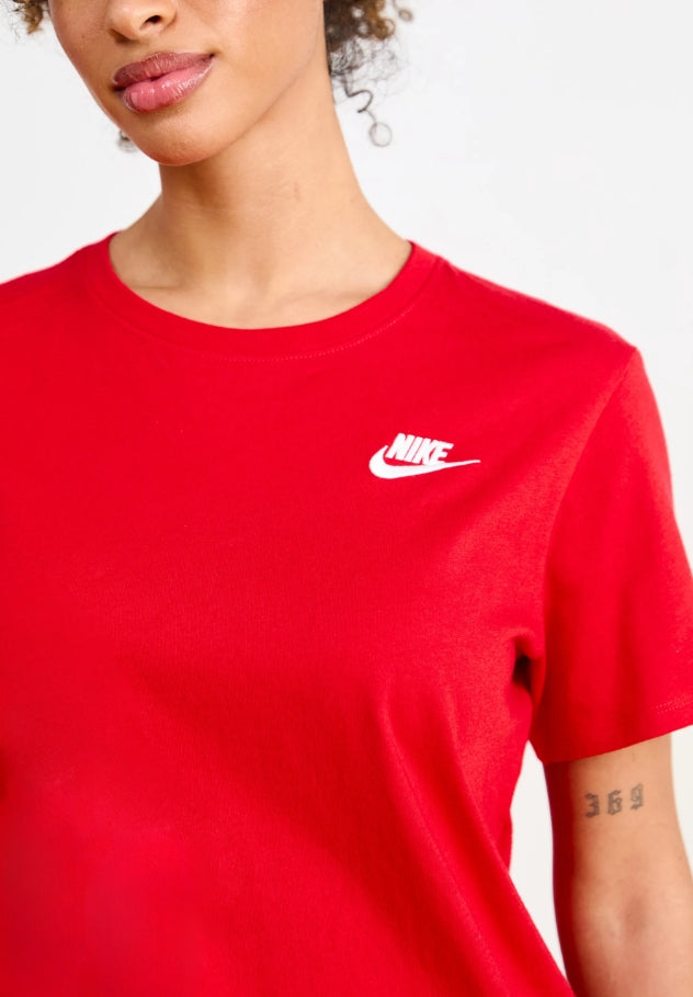 Nike Sportswear CLUB TEE - T-shirt basique - Rouge